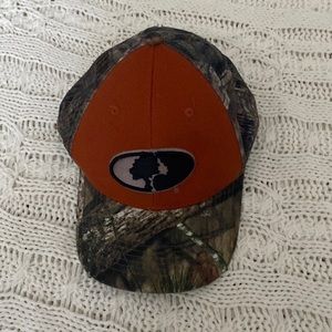 Mossy oak hat